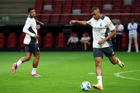 否还具备英 否还具备英